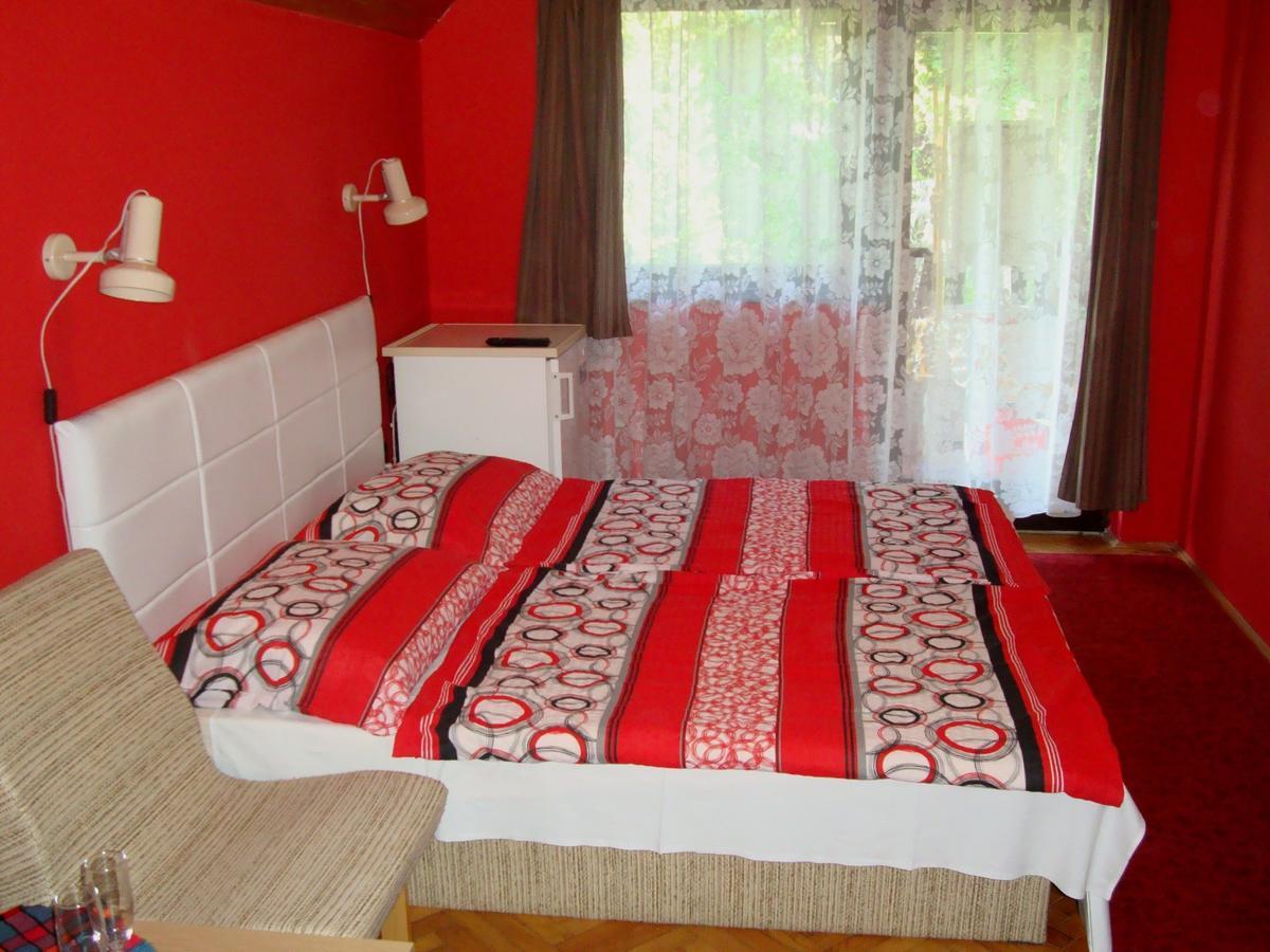 Apartamento Gyöngyvirág Vendégház Balatonboglár Exterior foto