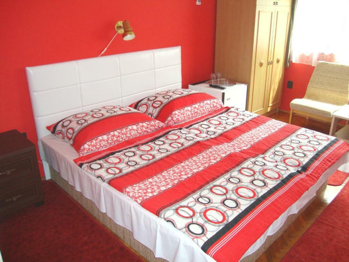 Apartamento Gyöngyvirág Vendégház Balatonboglár Exterior foto